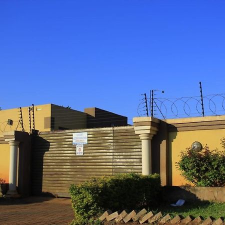 Mutshinyalo Residence Thohoyandou Exterior photo